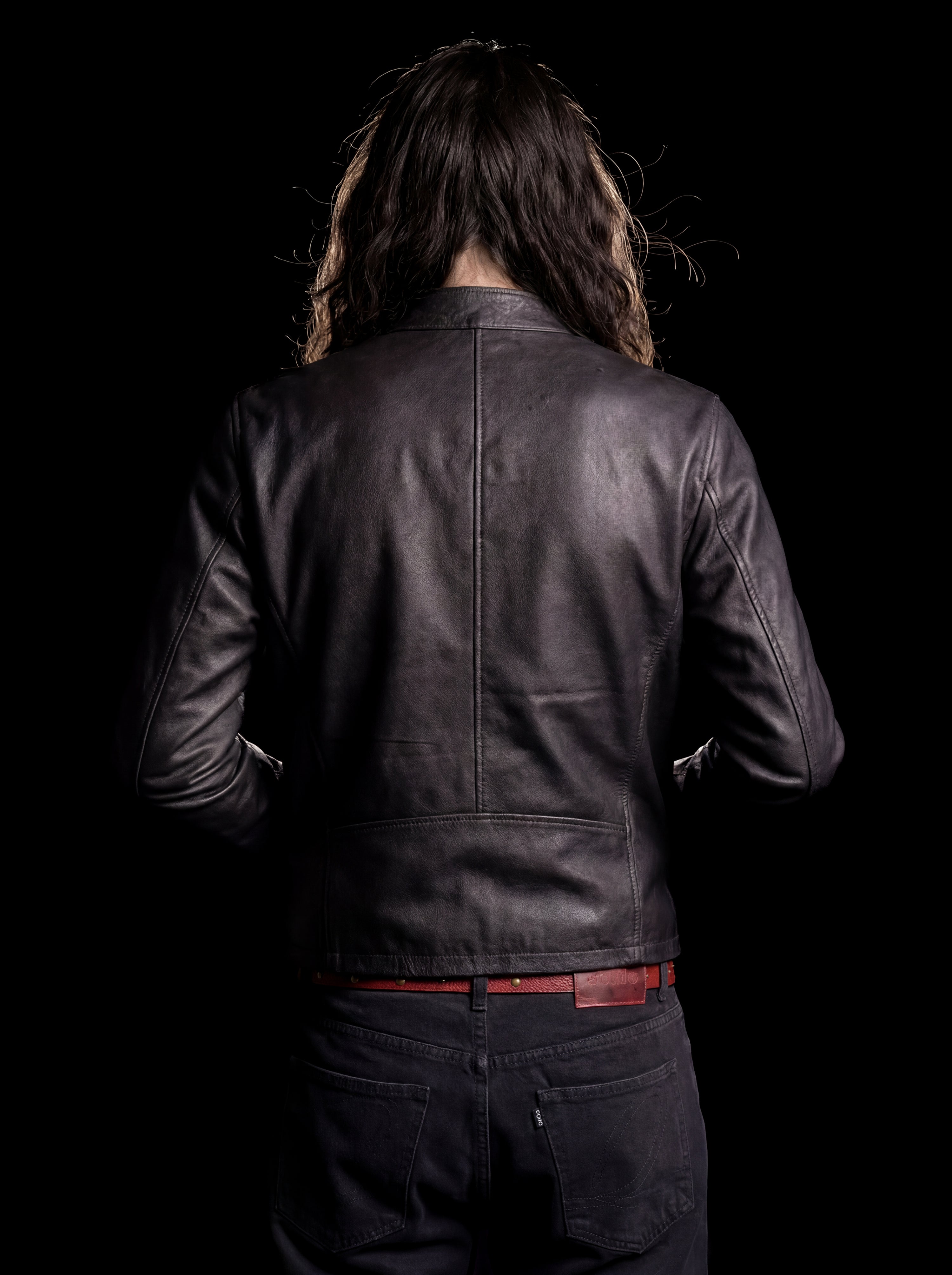BLACK LEATHER JACKET
