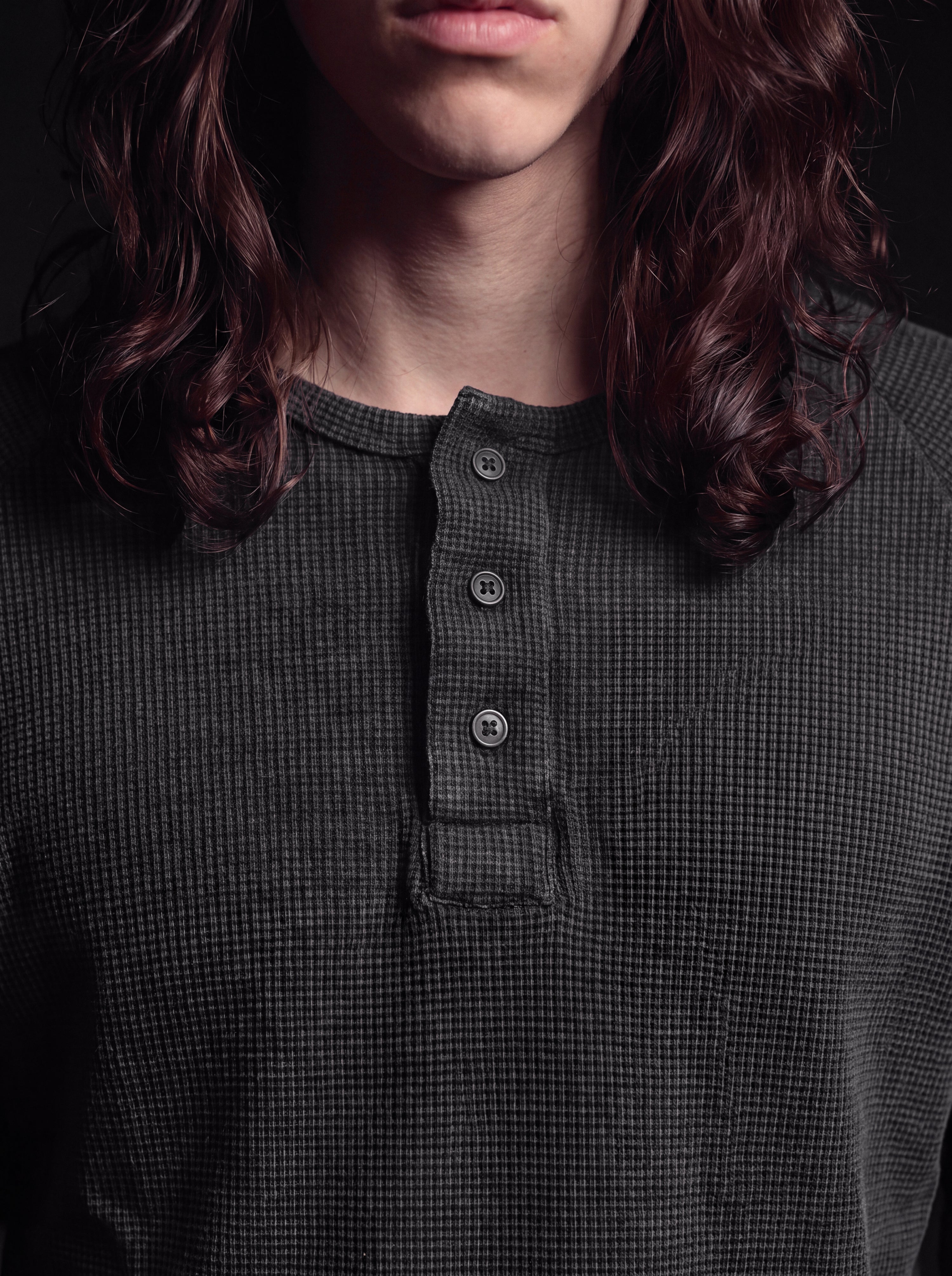 WAFFLE HENLEY - BLACK
